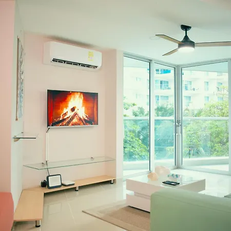Luxury Beachfront Apartamento