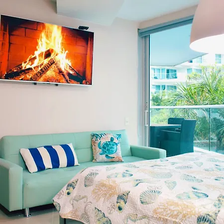 Luxury Beachfront Apartamento Cartagena